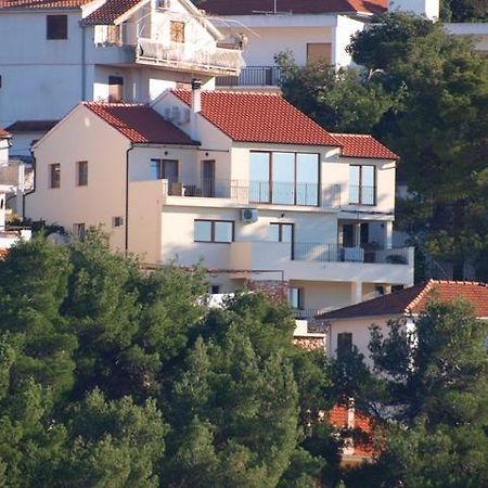 Апартаменти Deluxe Jelsa Єлса Номер фото